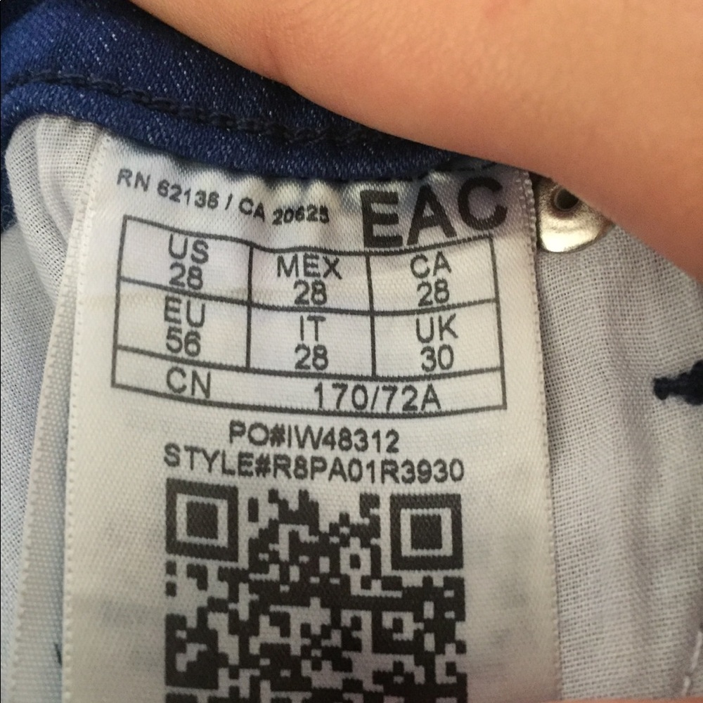 Guess Jeans - Picture 5 of 5